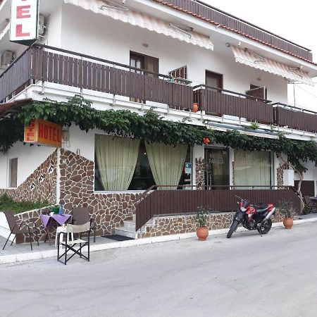 Hotel Paralia เนอา คาร์วาลี ภายนอก รูปภาพ
