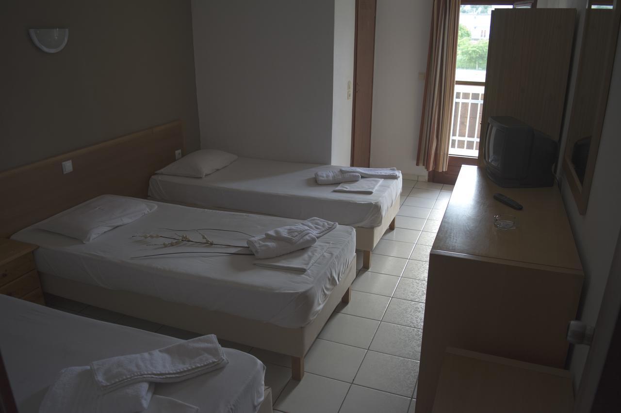 Hotel Paralia เนอา คาร์วาลี ภายนอก รูปภาพ